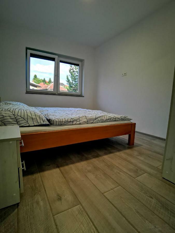 יאיצי Apartmani Anamaria מראה חיצוני תמונה